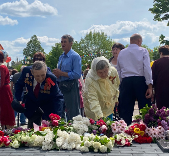 Торжественный митинг-возложение в рамках 80-летия Победы в ВОВ